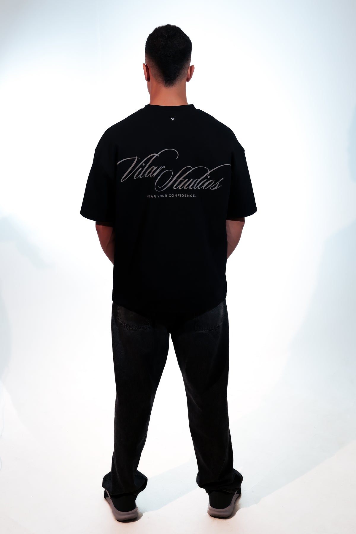 VILAR BLACK T-SHIRT