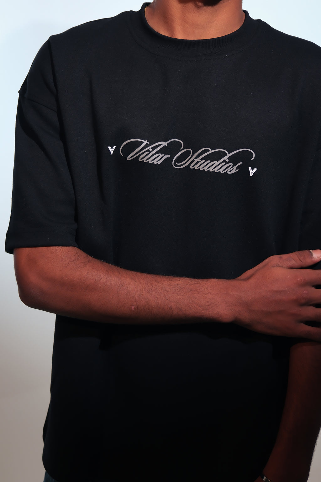 VILAR BLACK T-SHIRT