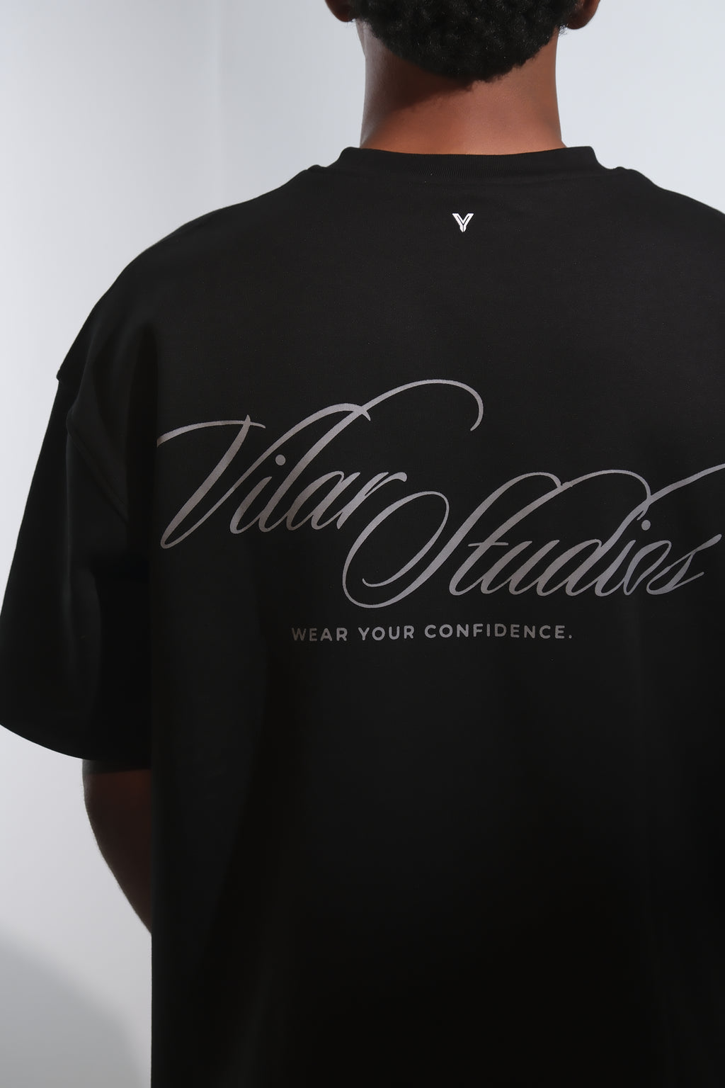 VILAR BLACK T-SHIRT